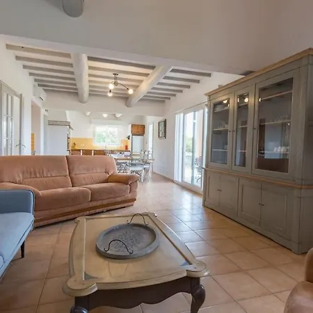 Du Miel D'or, 12 Pers, Au Coeur Du Luberon, Air-conditionne, Piscine, Propriete De 5000 M2 *