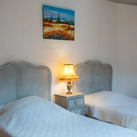 Du Miel D'or, 12 Pers, Au Coeur Du Luberon, Air-conditionne, Piscine, Propriete De 5000 M2