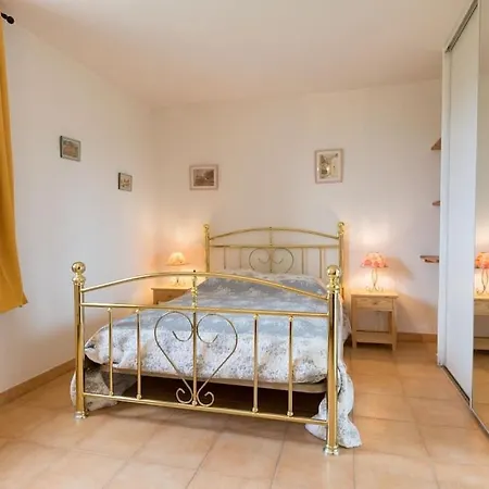 Holiday home Du Miel D'or, 12 Pers, Au Coeur Du Luberon, Air-conditionne, Piscine, Propriete De 5000 M2 *